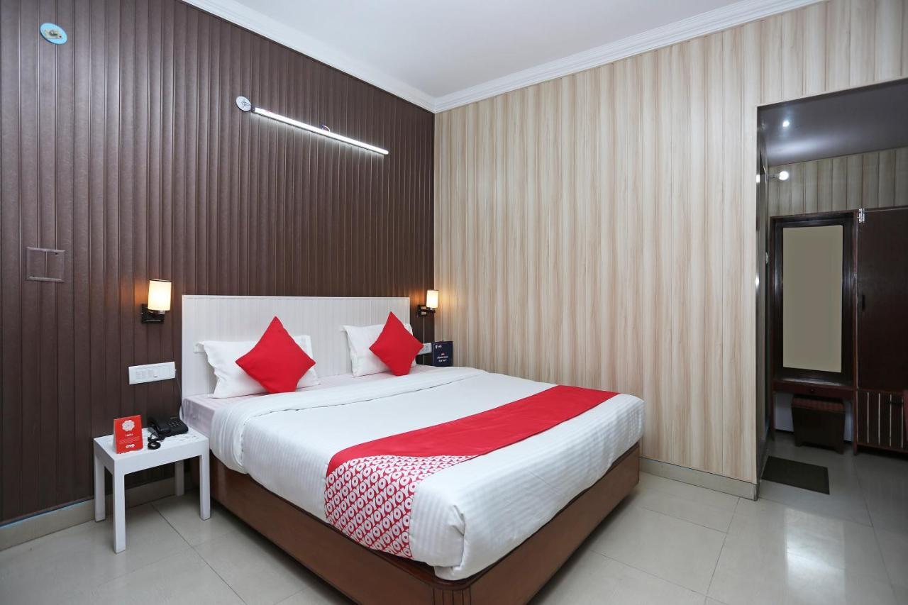 Oyo 8714 Hotel Amar Mussoorie Pokoj fotografie